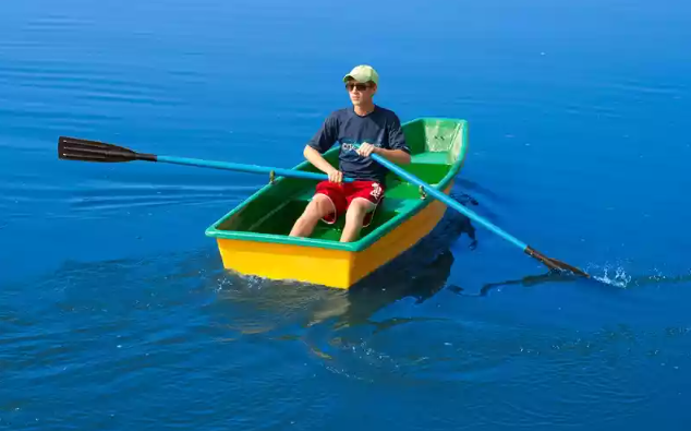 Стеклопластиковая лодка Малютка в Волгограде
