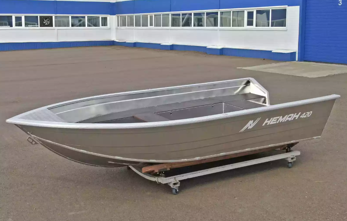 Алюминиевая лодка  Неман-420 в Волгограде