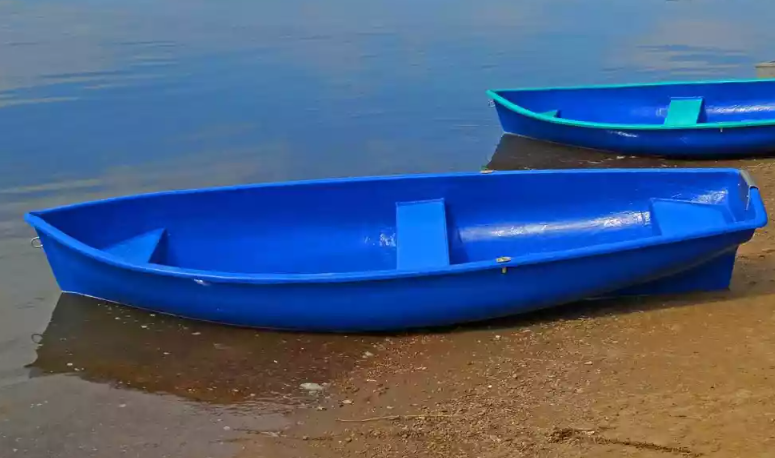 Стеклопластиковая лодка Омуль в Волгограде