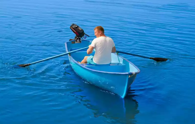 Стеклопластиковая лодка Омуль в Волгограде