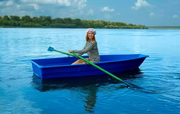 Стеклопластиковая лодка Малютка в Волгограде