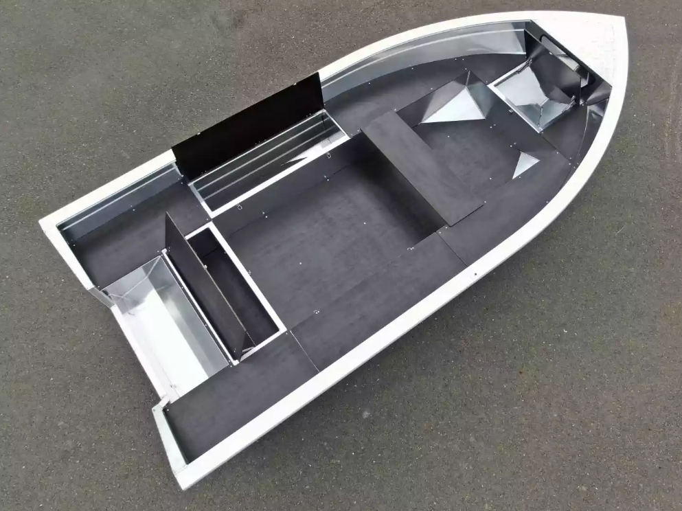 Алюминиевая лодка  Неман-420 в Волгограде