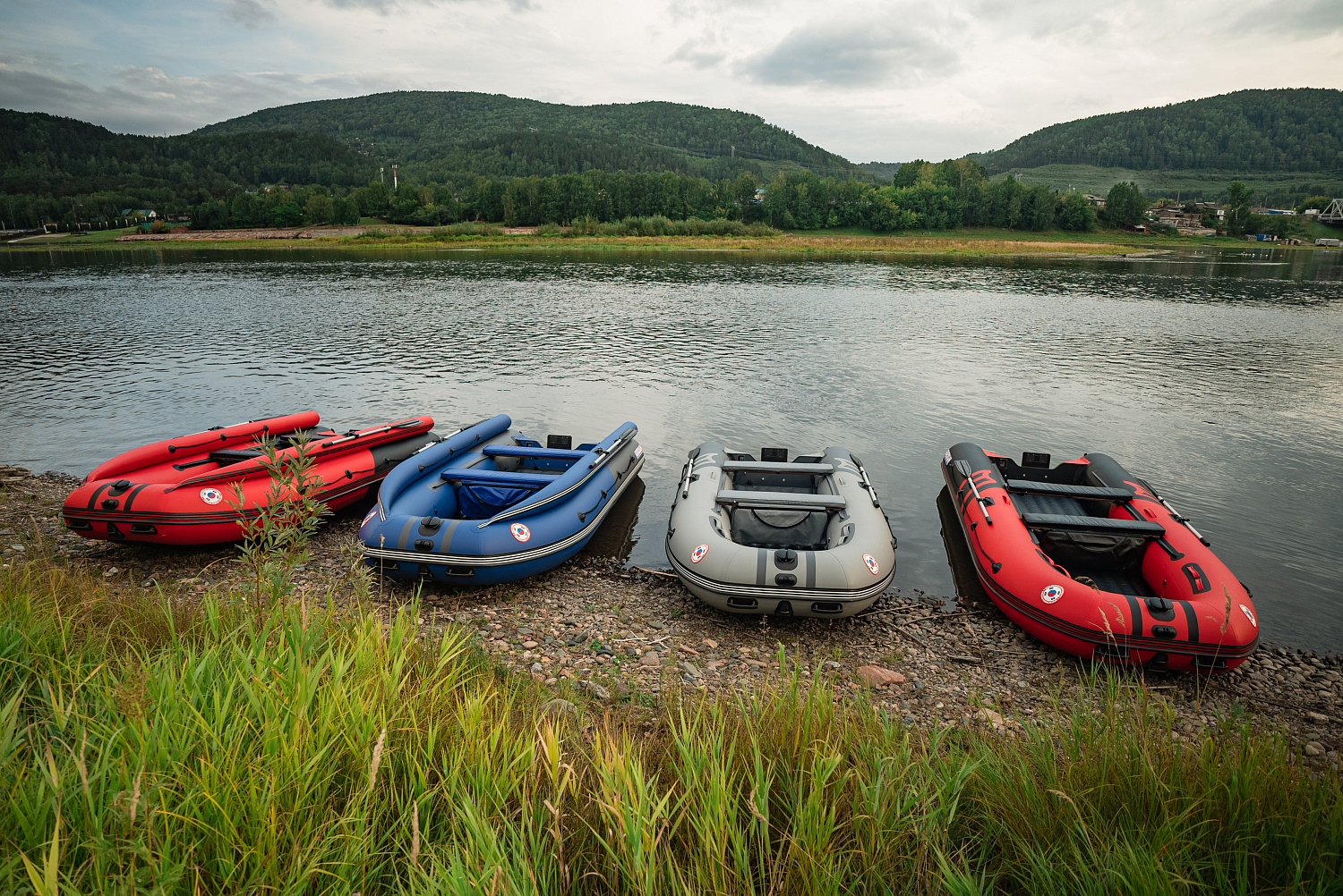 Лодка MISHIMO RIVER FJET PRO 400 под водомет в Волгограде