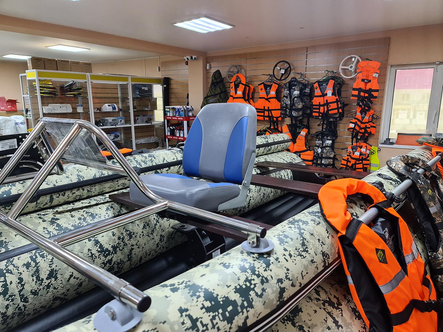 КРЕСЛО МЯГКОЕ РАСКЛАДНОЕ С ПОВОРОТНЫМ МЕХАНИЗМОМ ДЛЯ ЛОДОК в Волгограде